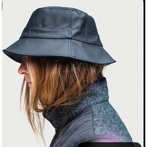 Stutterheim Blue Waterproof Bucket Hat - XS - Excellent